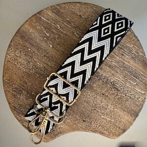 Black White Chevron Purse Strap Adjustable Crossbody Guitar Strap NEW FAST SHIP